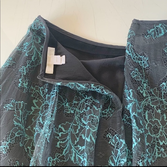 BURBERRY, Girls Pleated Lace Skirt, Size 10Y - Picture 4 of 10